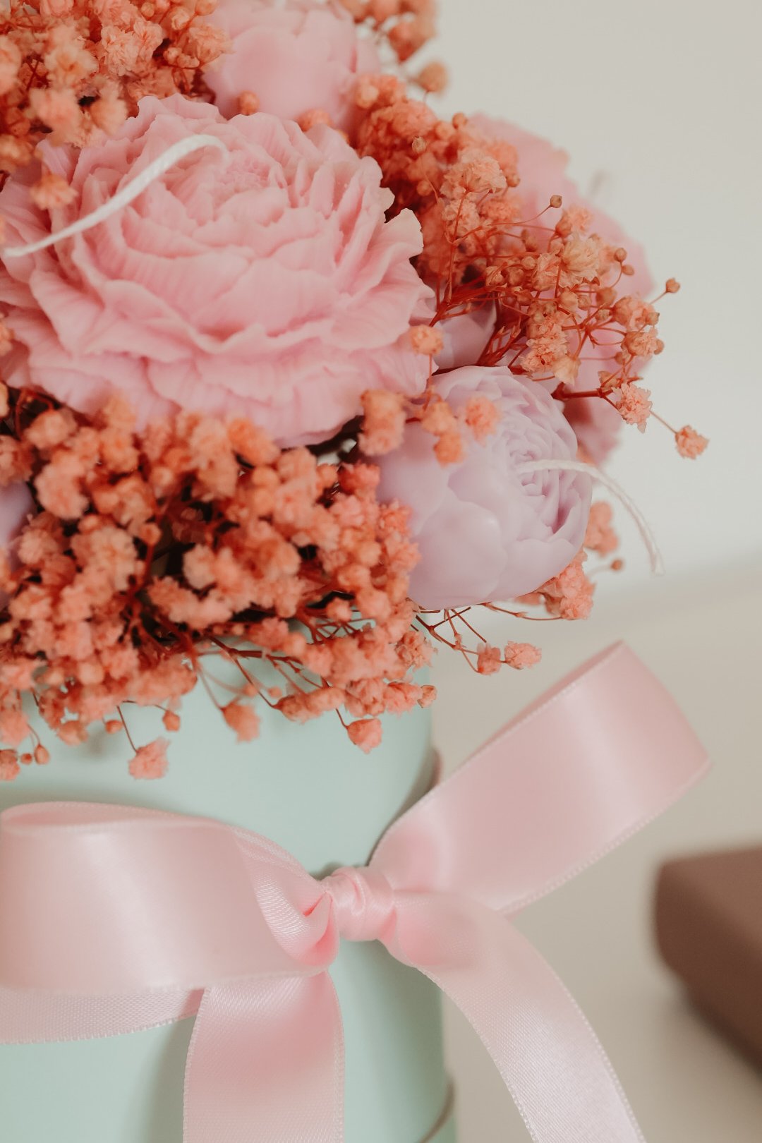 Blush Bloom Box - Image 5