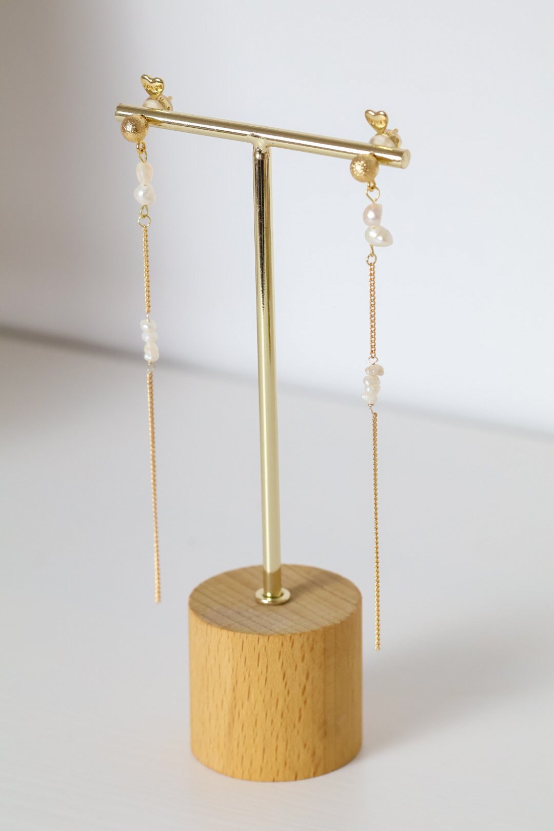 LILOU – Pearl Earrings „Love“ - Image 3